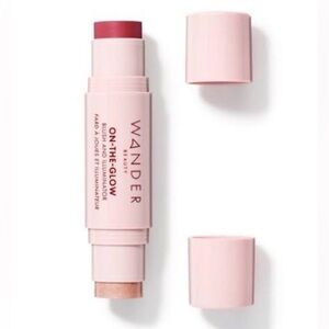 Wander STRAWBERRY FIELDS On-The-Glow Blush and Illuminator - Soft Pink